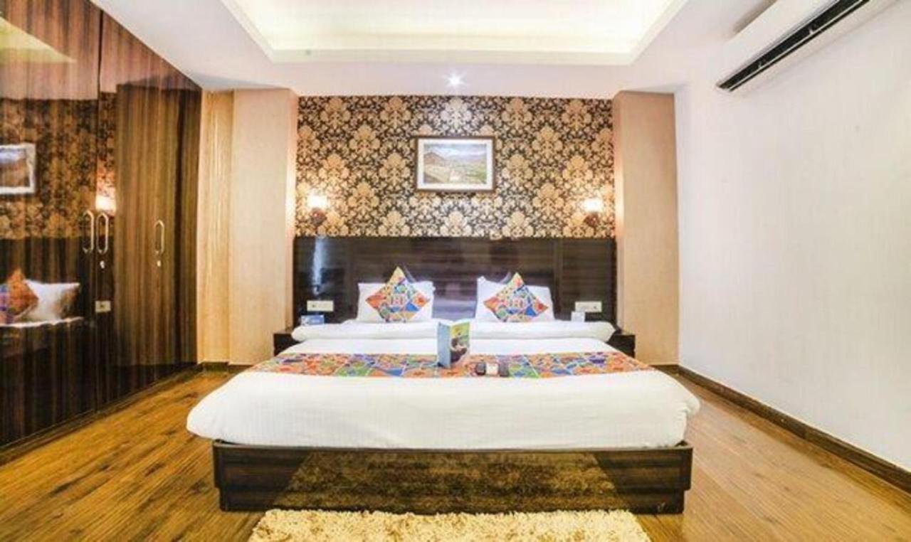 Hotel Fabhotel Galaxy - Nr Patel Nagar Metro