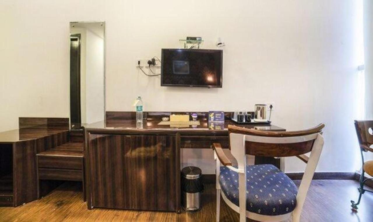 Hotel Fabhotel Galaxy - Nr Patel Nagar Metro Delhi (National Capital Territory of India)